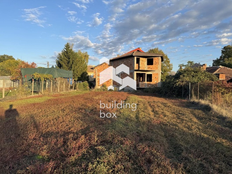 Продава КЪЩА, област Пловдив, с. Желязно • 140000 € / 273816.20 лв. • 91341726 1