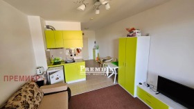 , , 42 000 EUR //, 40 .