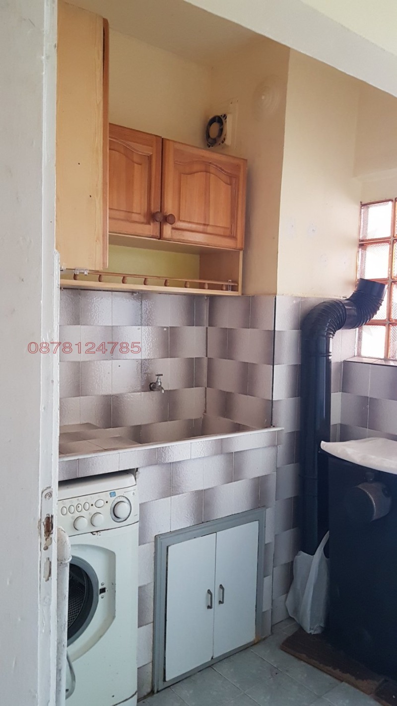 Продава  1-стаен град Търговище , Вароша , 50 кв.м | 10404438 - изображение [2]