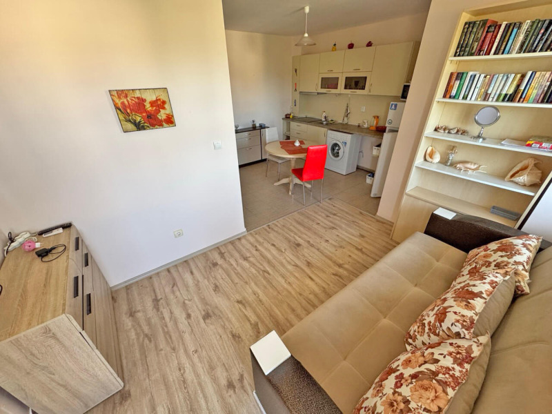 En venta  1 dormitorio región Burgas , k.k. Slanchev bryag , 53 metros cuadrados | 97976482