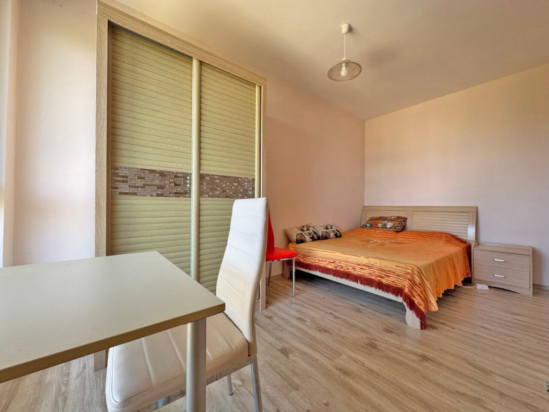 En venta  1 dormitorio región Burgas , k.k. Slanchev bryag , 53 metros cuadrados | 97976482 - imagen [9]