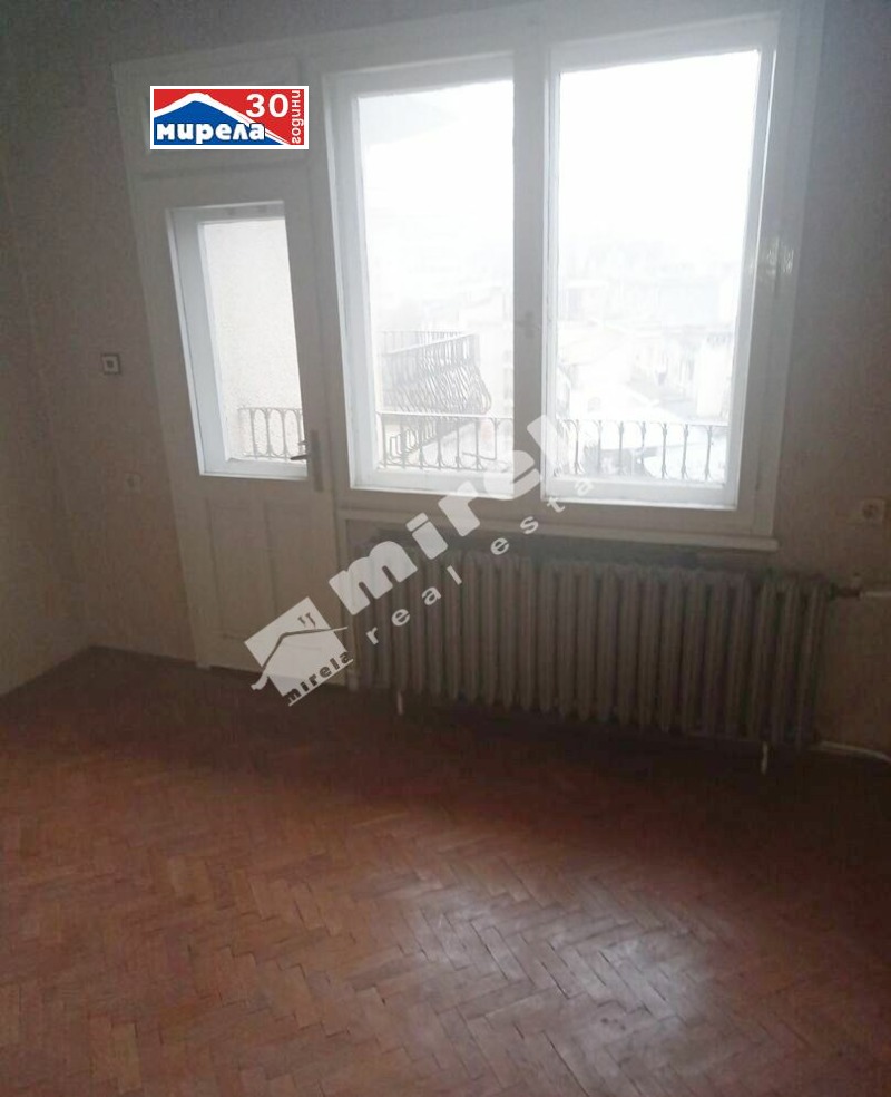 Продава  4-стаен град Велико Търново , Бузлуджа , 140 кв.м | 65195056 - изображение [3]