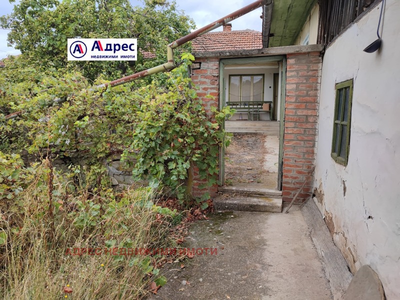 Продава КЪЩА, с. Присово, област Велико Търново, снимка 3 - Къщи - 40080155
