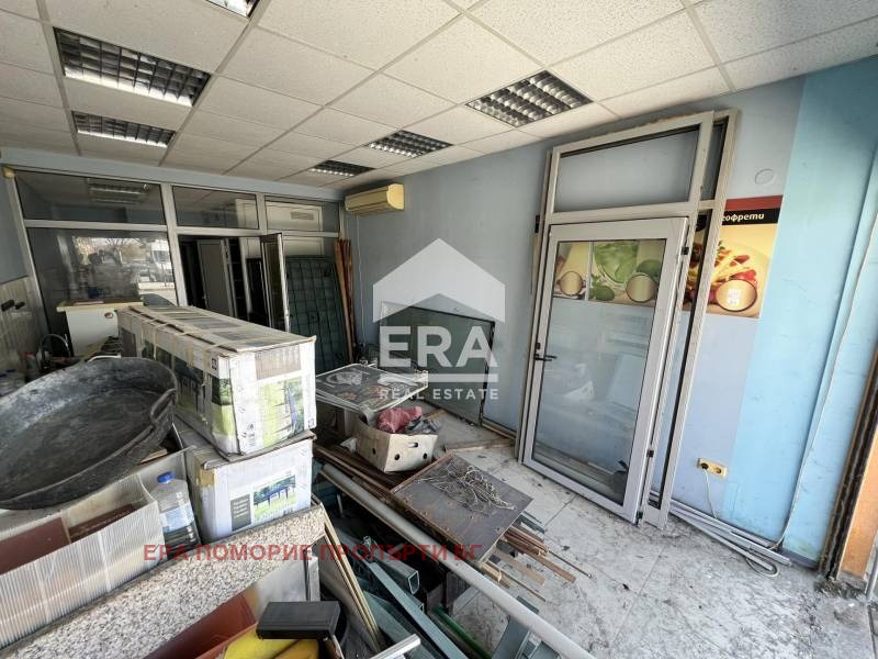Na prodej  Prodejna oblast Burgas , Pomorie , 42 m2 | 30050076