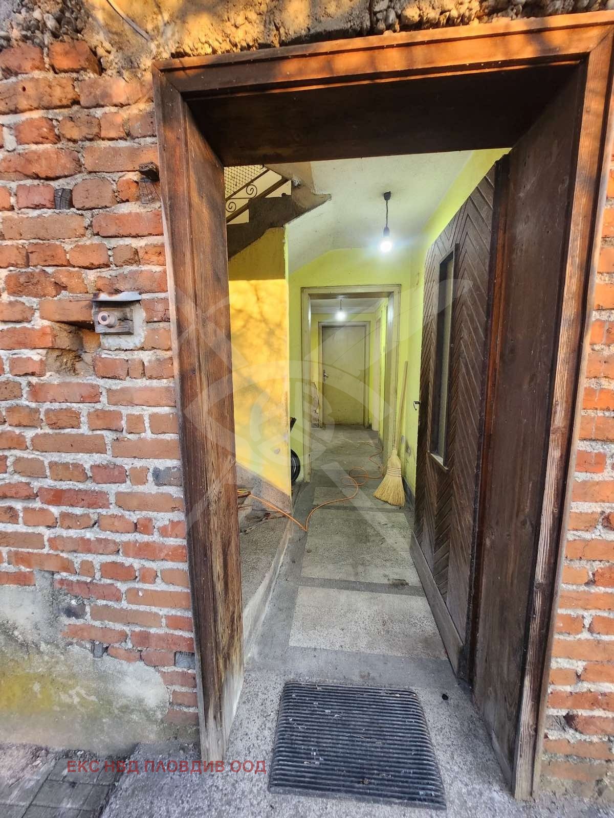 Продава КЪЩА, гр. Съединение, област Пловдив, снимка 2 - Къщи - 54110799