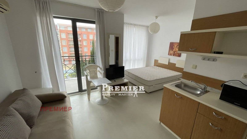 Продава 1-СТАЕН в област Бургас, к.к. Слънчев бряг - 37 кв.м / 58 500 € » 114 416.06 лв., ПРЕМИЕР