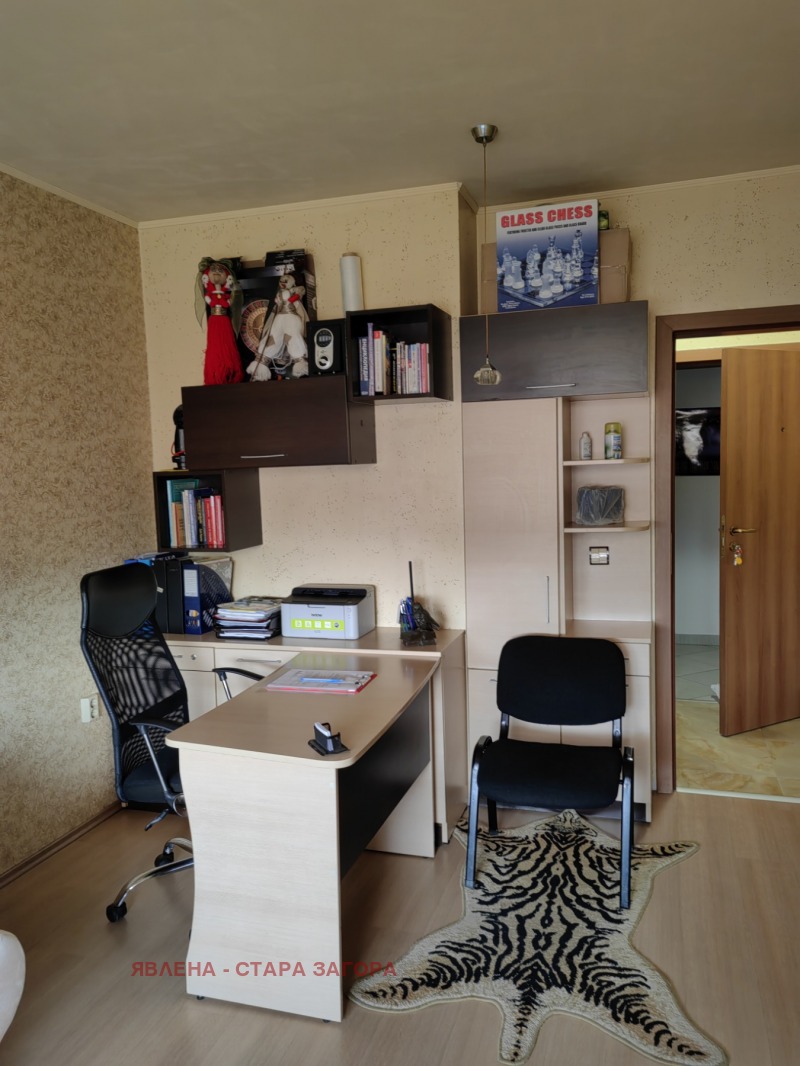 De vânzare  Birou Stara Zagora , Țentâr , 30 mp | 66865395 - imagine [4]