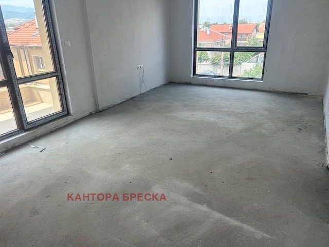 For Sale  1 bedroom Plovdiv , Proslav , 72 sq.m | 12062347
