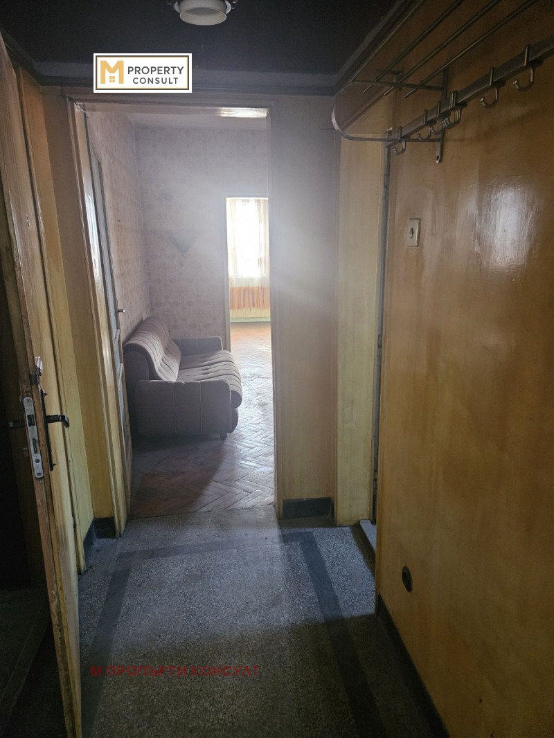 Продава 2-СТАЕН, гр. Плевен, Идеален център, снимка 11 - Апартаменти - 52480828