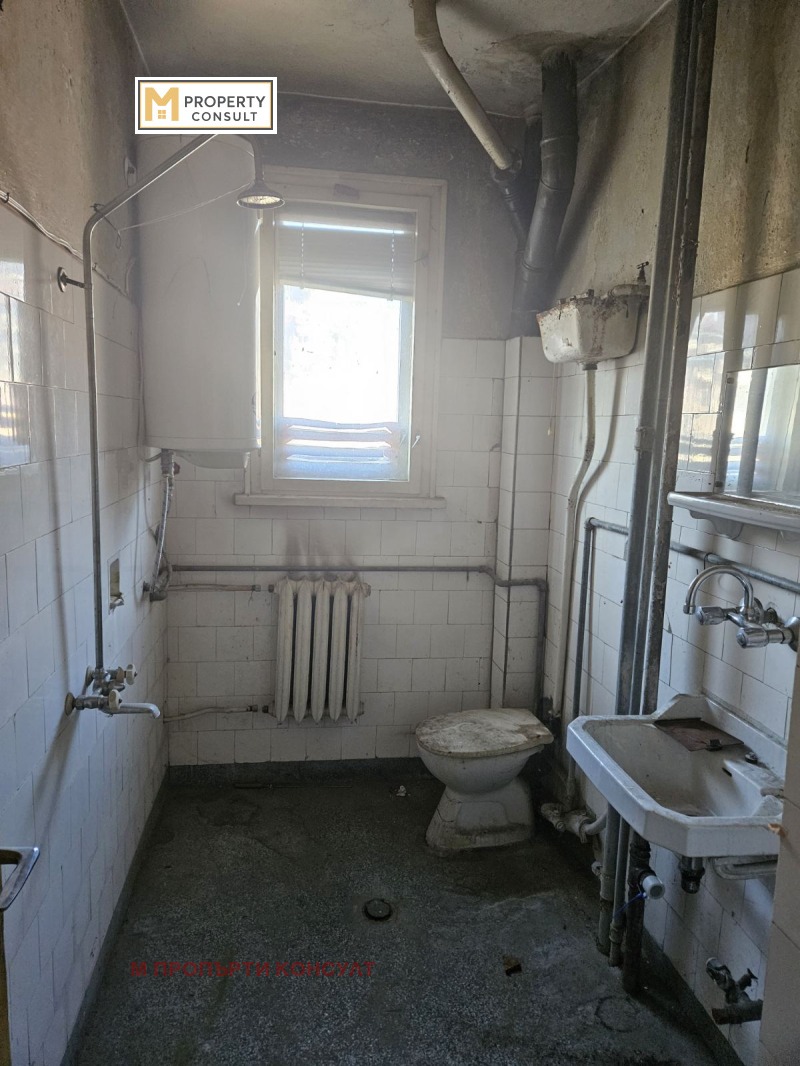 Продава 2-СТАЕН, гр. Плевен, Идеален център, снимка 12 - Апартаменти - 52480828