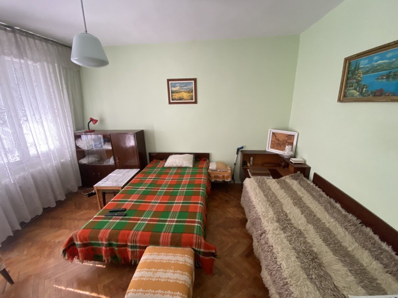 For Sale  2 bedroom Ruse , Alei Vazrazhdane , 80 sq.m | 98252547
