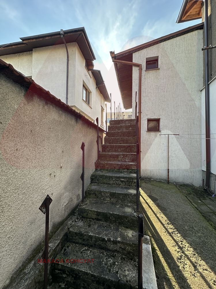 Продава ЕТАЖ ОТ КЪЩА, гр. София, Люлин 9, снимка 3 - Етаж от къща - 53505784