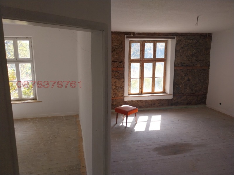 Продава КЪЩА, гр. Смолян, Каптажа, снимка 6 - Къщи - 52784550