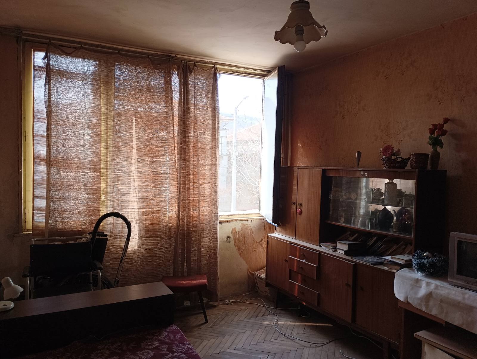 Продава 2-СТАЕН, гр. Свищов, област Велико Търново, снимка 2 - Апартаменти - 53777267