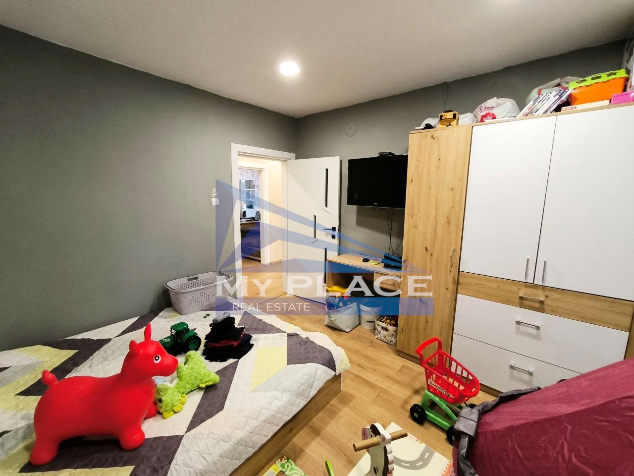 Продава 4-СТАЕН, гр. Шумен, Добруджански, снимка 11 - Апартаменти - 53888837