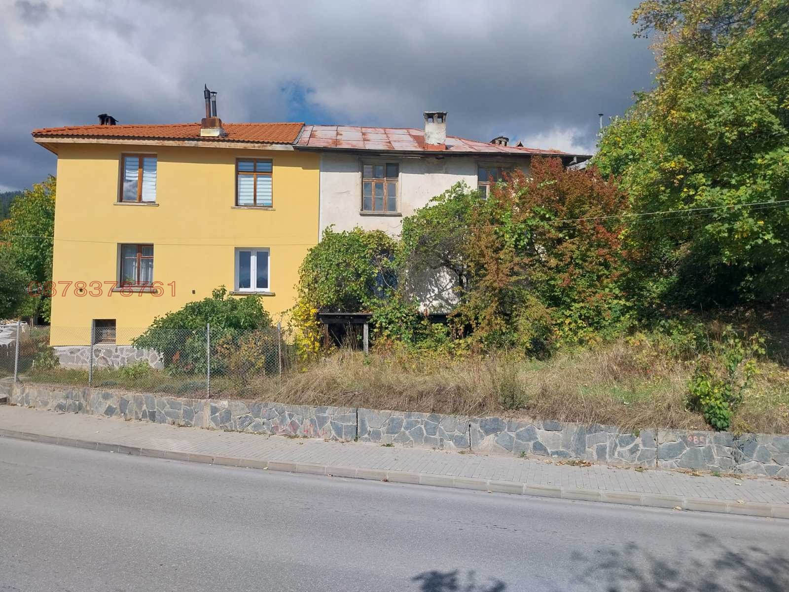 Продава КЪЩА, гр. Смолян, Каптажа, снимка 11 - Къщи - 55665204