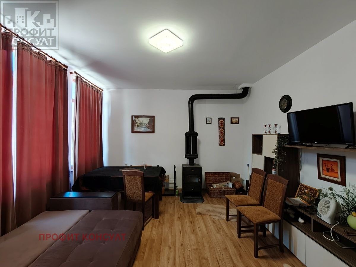 Продава КЪЩА, с. Тодювци, област Велико Търново, снимка 11 - Къщи - 54922751