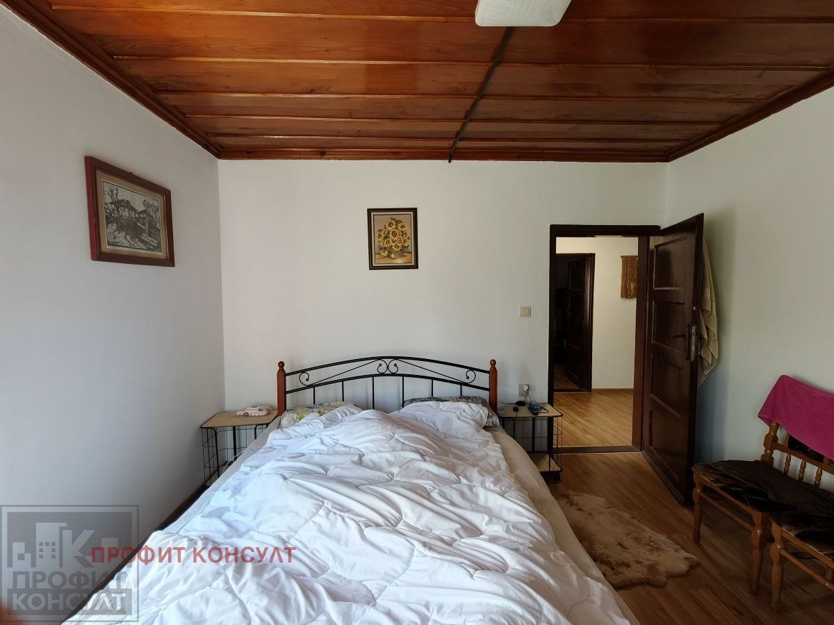 Продава КЪЩА, с. Тодювци, област Велико Търново, снимка 13 - Къщи - 54922751
