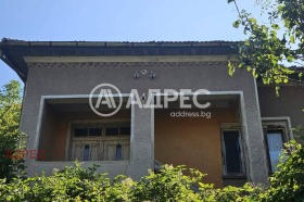 Продава Къща