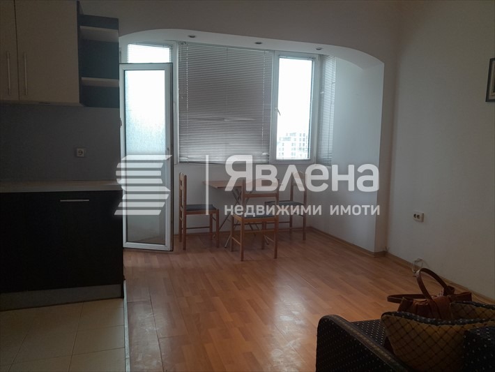 Продава  2-стаен град Пловдив , Младежки Хълм , 41 кв.м | 12353824