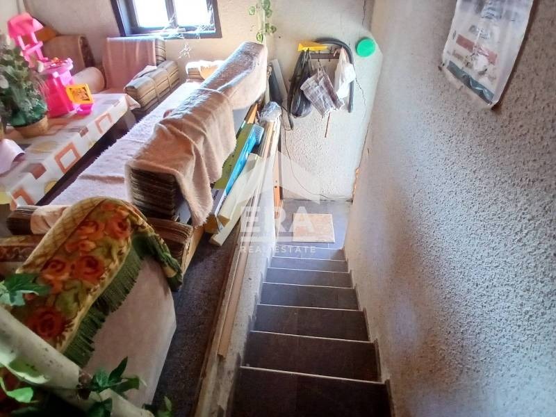 Продава КЪЩА, с. Роза, област Ямбол, снимка 5 - Къщи - 53854544