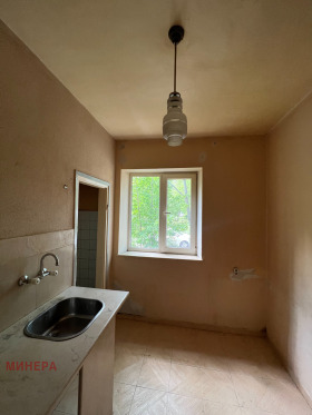 1 chambre Slaviya, Sofia 4