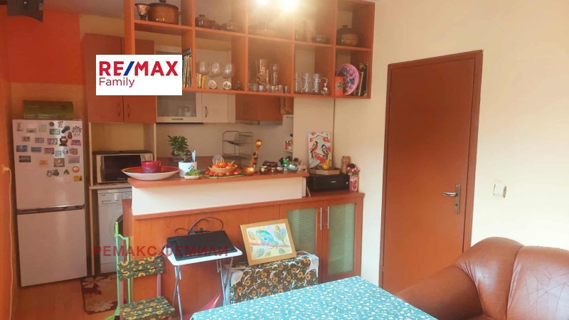 Продава 2-СТАЕН, град Варна, Възраждане 1 • 120000 € / 234699.60 лв. • 50301936 1