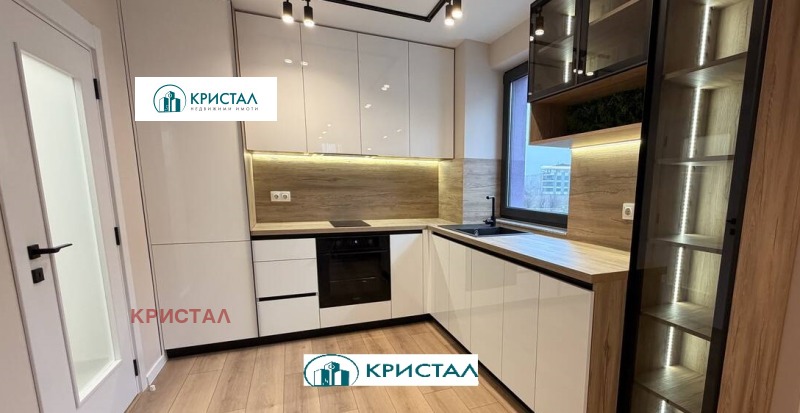 Продава 2-СТАЕН, гр. Пловдив, Остромила