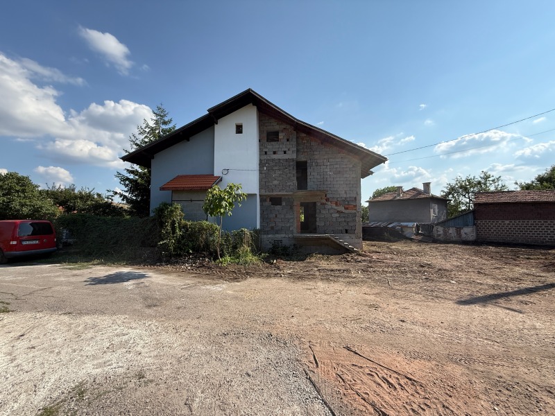 Eladó  Ház régió Pernik , Stefanovo , 132 négyzetméter | 75668369
