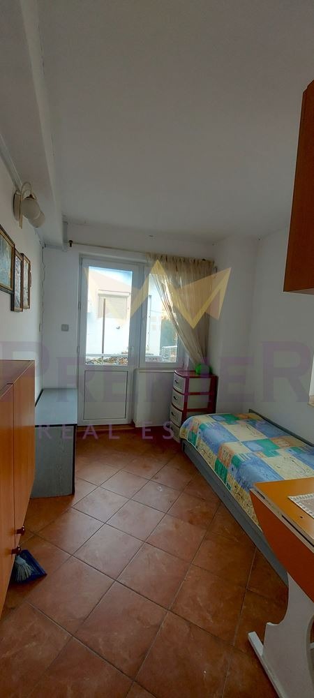 Продава КЪЩА, гр. Айтос, област Бургас, снимка 17 - Къщи - 55313952