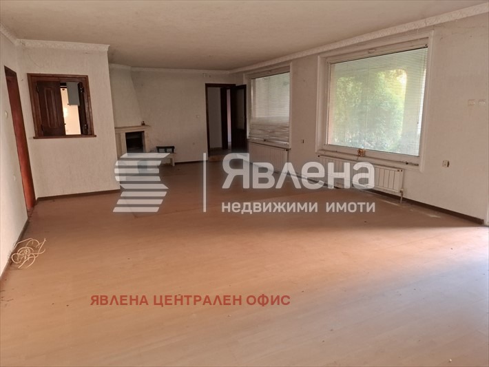 Продава КЪЩА, с. Оброчище, област Добрич, снимка 6 - Къщи - 53686956