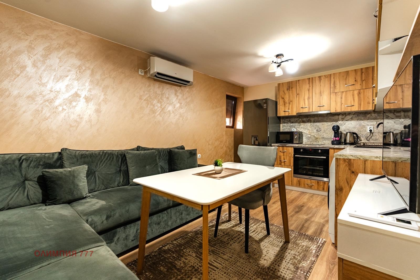 Продава КЪЩА, гр. Плевен, Широк център, снимка 2 - Къщи - 56736811