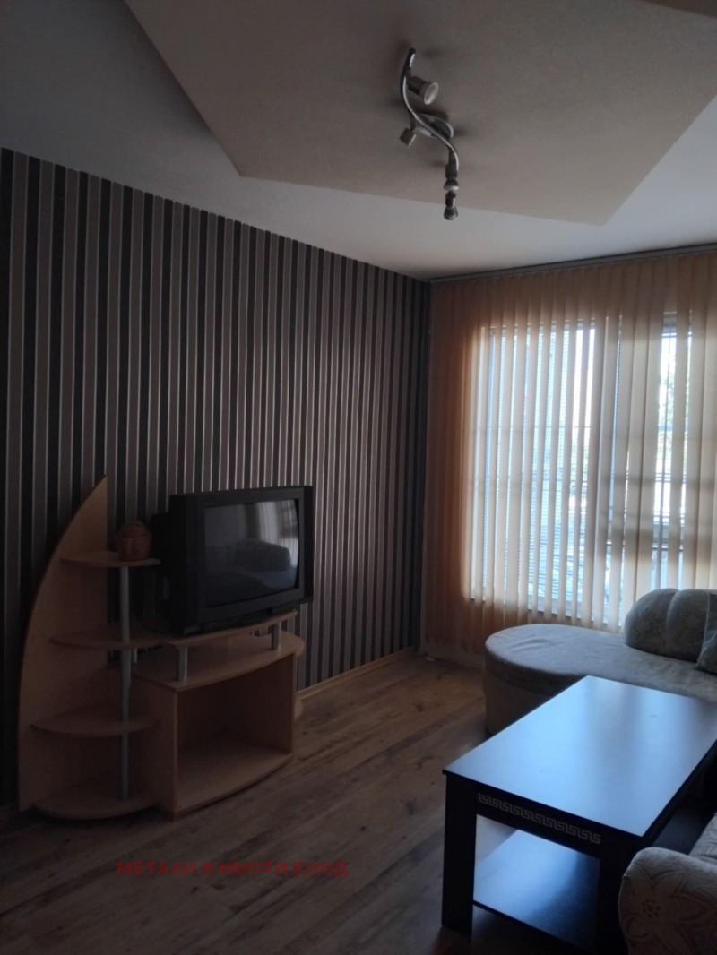 Продава  2-стаен град Русе , Център , 63 кв.м | 87407193 - изображение [2]