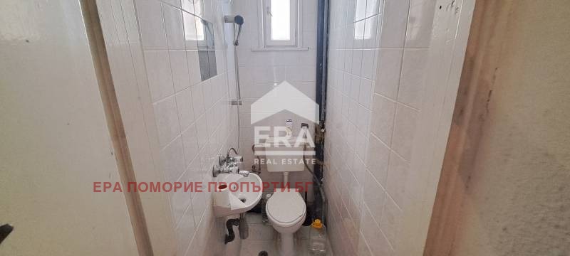 Продава ЕТАЖ ОТ КЪЩА, гр. Поморие, област Бургас, снимка 9 - Етаж от къща - 55115984