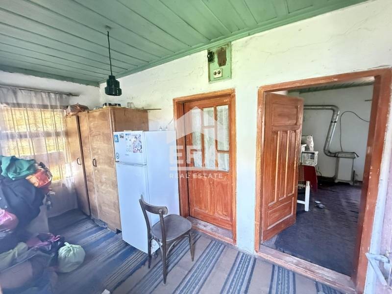 Продава КЪЩА, с. Мерданя, област Велико Търново, снимка 2 - Къщи - 54764403