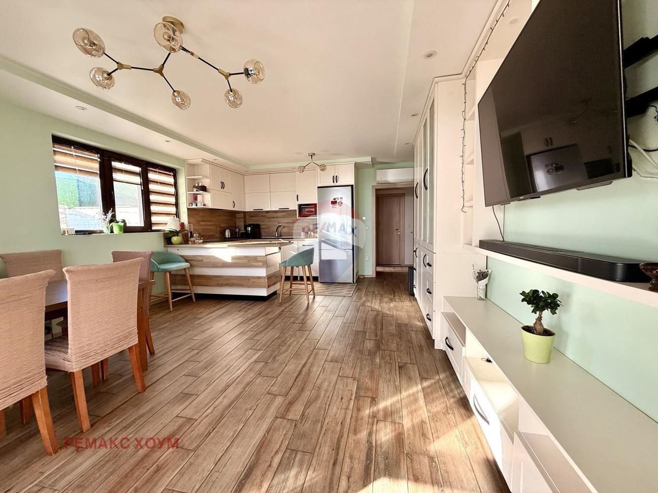 Продава КЪЩА, гр. Балчик, област Добрич, снимка 3 - Къщи - 54273693