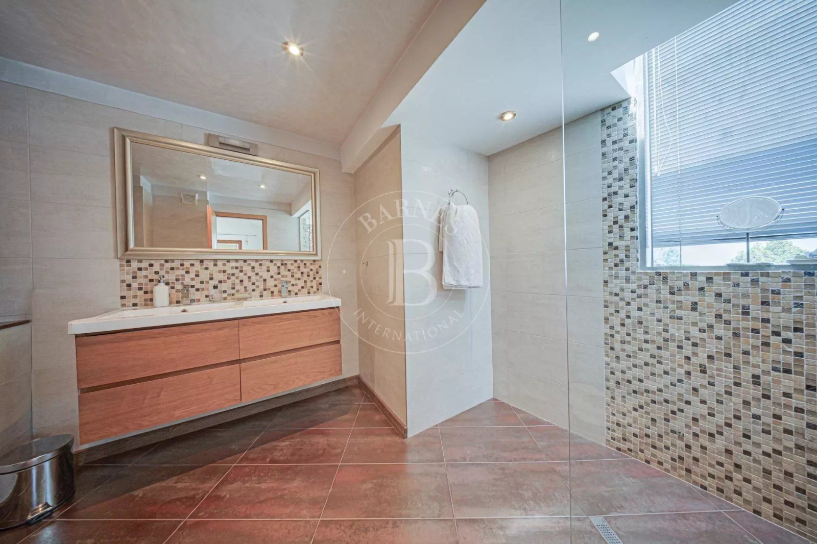 Продава КЪЩА | Imot.bg — изображение 16