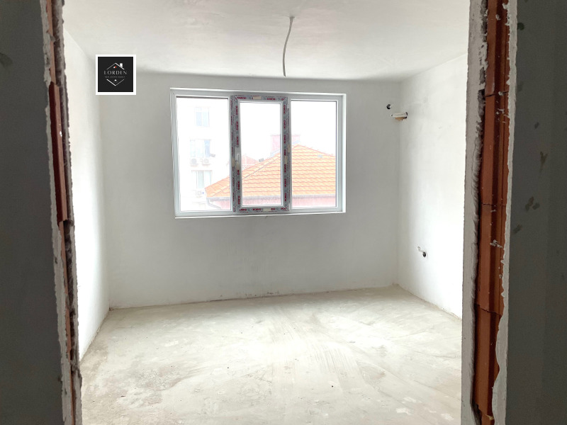 Продава  2-стаен град Пазарджик , Център , 58 кв.м | 33114088 - изображение [11]