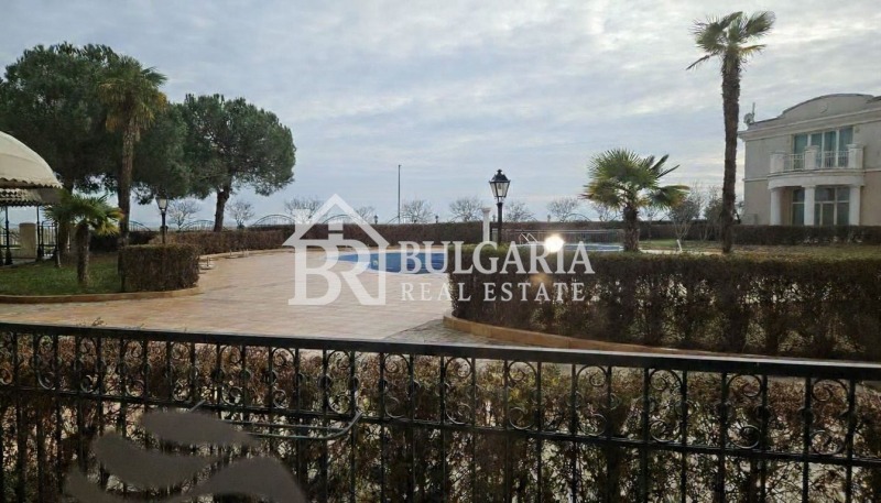 Продава 2-СТАЕН, гр. Поморие, област Бургас, снимка 2 - Апартаменти - 52838343