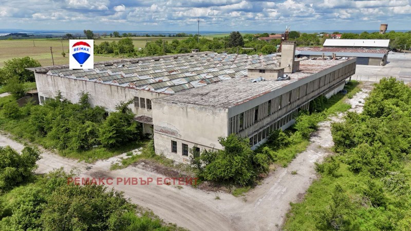 Продается  Промышленное здание область Русе , Пиргово , 1424 кв.м | 65417654 - изображение [2]
