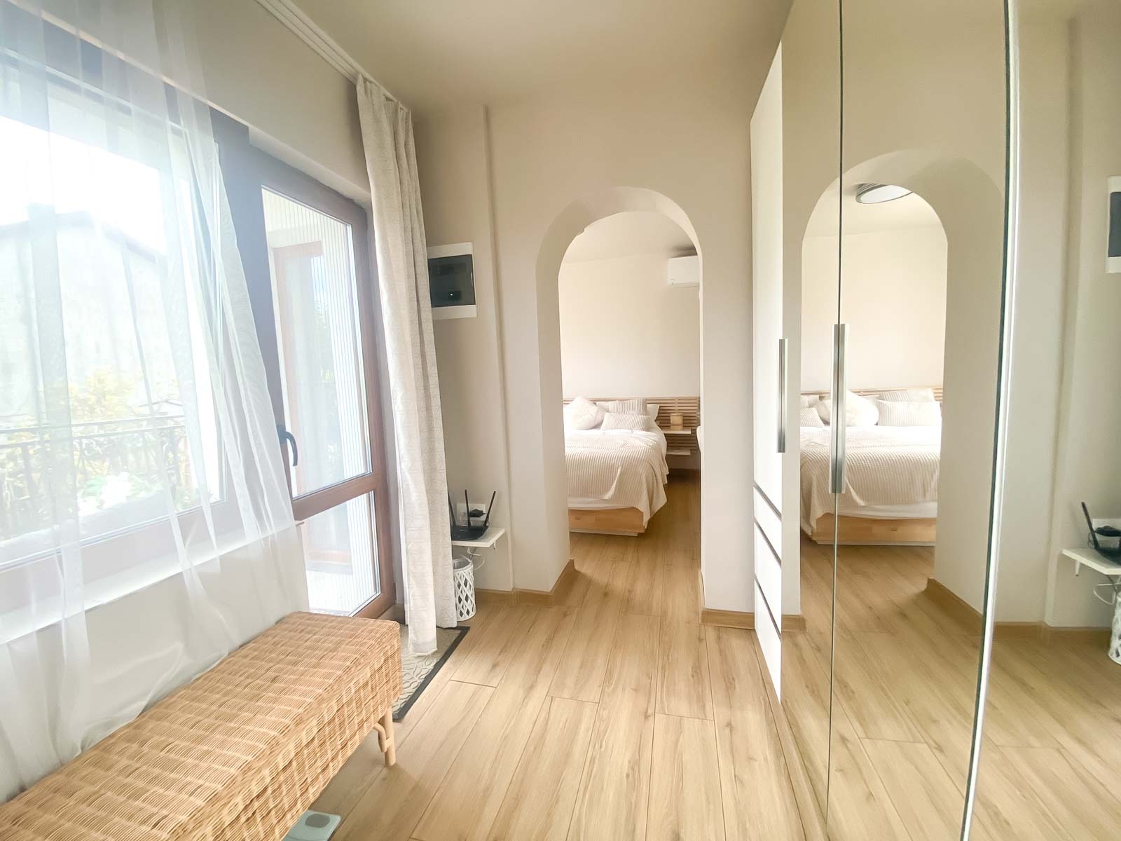 Продава КЪЩА, гр. Балчик, област Добрич, снимка 10 - Къщи - 56210369