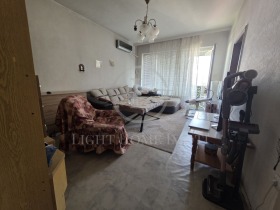 2 Schlafzimmer Trakija, Plowdiw