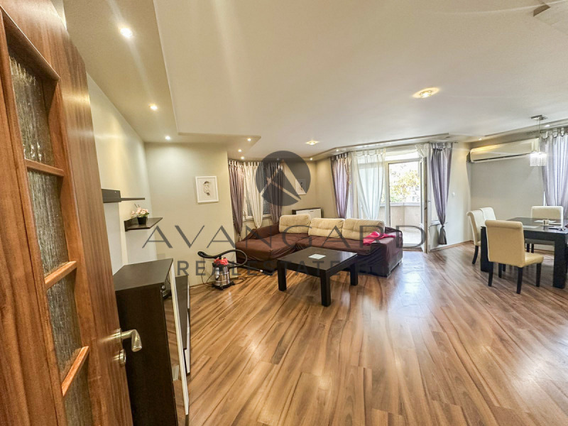 Продава 3-СТАЕН, гр. Пловдив, Кючук Париж, снимка 2 - Апартаменти - 52378997