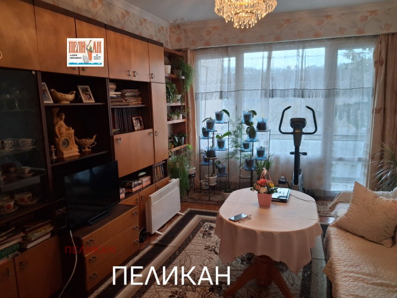 Продава 3-СТАЕН, гр. Велико Търново, Чолаковци, снимка 3 - Апартаменти - 52571179