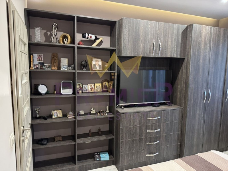 Продава  4-стаен град Варна , Младост 1 , 90 кв.м | 15606857 - изображение [11]