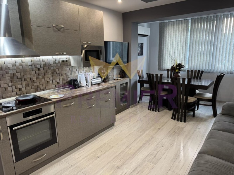 Продава  4-стаен град Варна , Младост 1 , 90 кв.м | 15606857 - изображение [2]