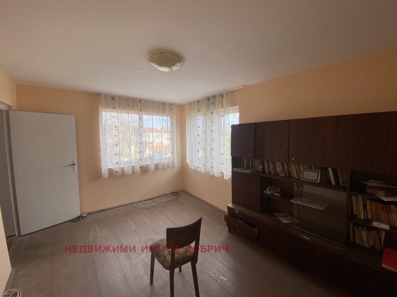 Продава КЪЩА, гр. Добрич, Център, снимка 2 - Къщи - 52463671