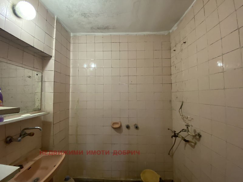 Продава КЪЩА, гр. Добрич, Център, снимка 9 - Къщи - 52463671