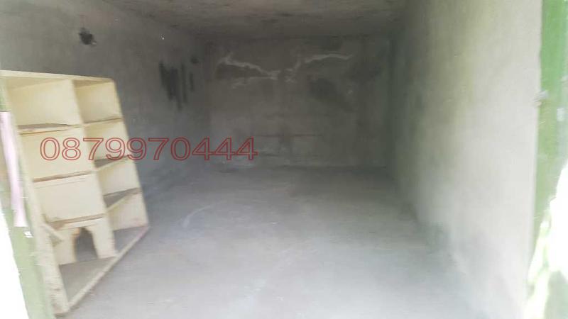 Продава ГАРАЖ, ПАРКОМЯСТО, гр. Велико Търново, Акация, снимка 3 - Гаражи и паркоместа - 52786305