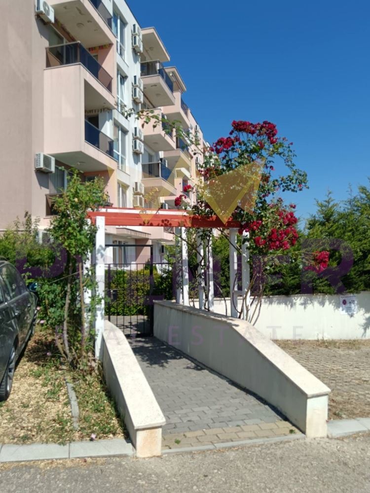 Продава  1-стаен област Варна , гр. Бяла , 28 кв.м | 88973146